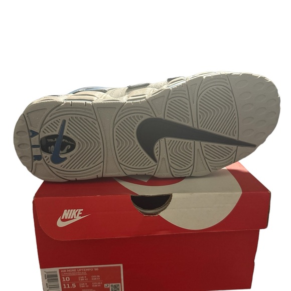 Nike Air More Uptempo 96 Sz 10
Industrial Blue Sneakers - Picture 4 of 9